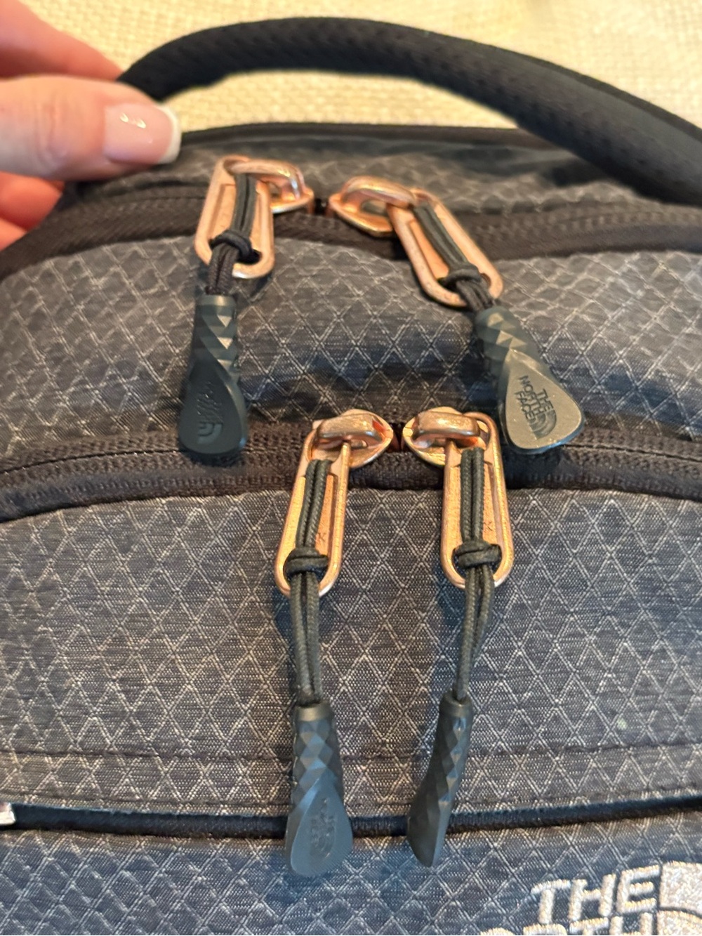 The North Face Recon Luxury Women’s Gray Black Backpack w Rose Gold Accents - Picture 11 of 14